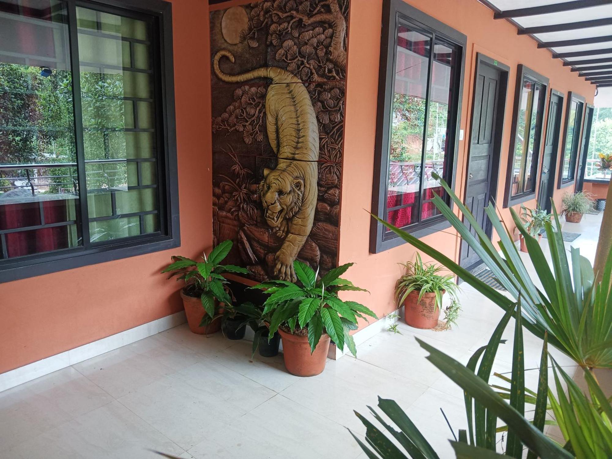 Jungle Valley Ayurvedic Spa Resort Meppādi Buitenkant foto