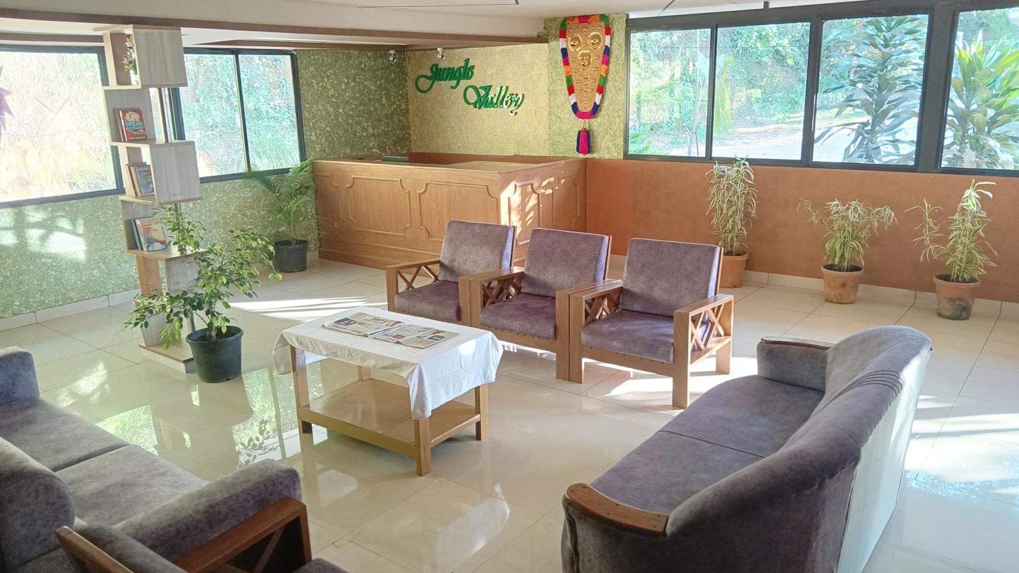 Jungle Valley Ayurvedic Spa Resort Meppādi Buitenkant foto
